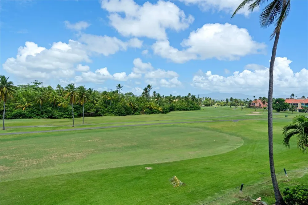 . BEACH VILLAGE #128 Humacao, PR 00791