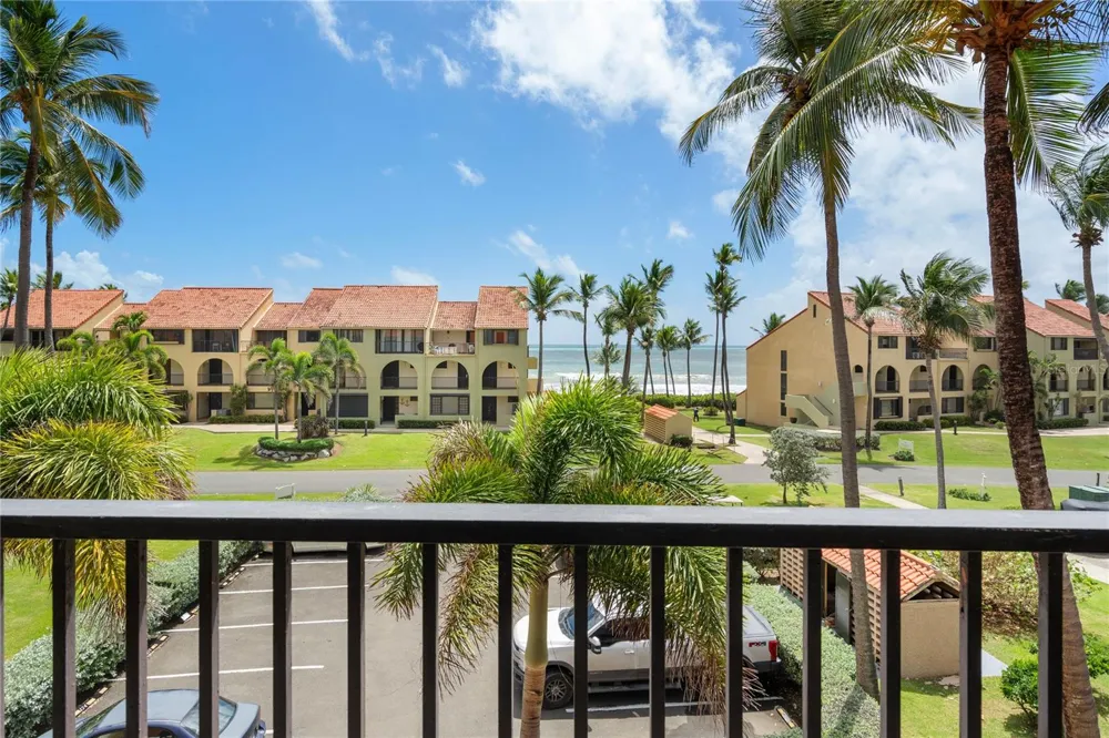 . BEACH VILLAGE #128 Humacao, PR 00791