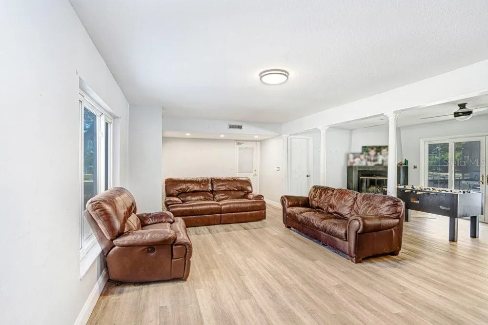 TOBACCO RD Lutz, FL 33558