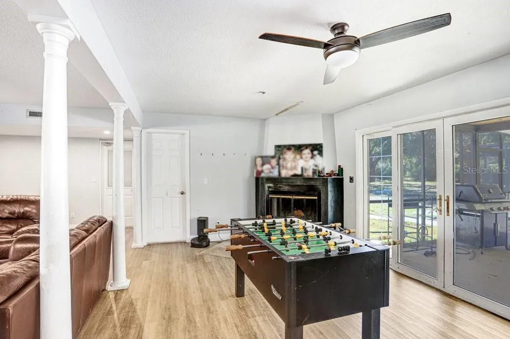 TOBACCO RD Lutz, FL 33558