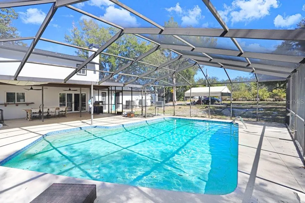TOBACCO RD Lutz, FL 33558