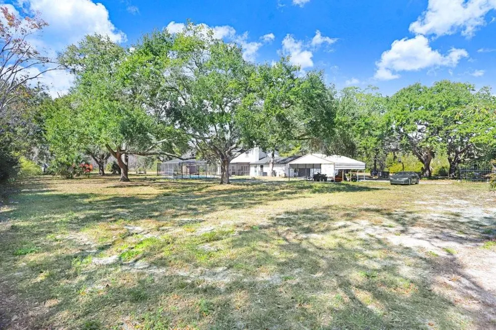 TOBACCO RD Lutz, FL 33558