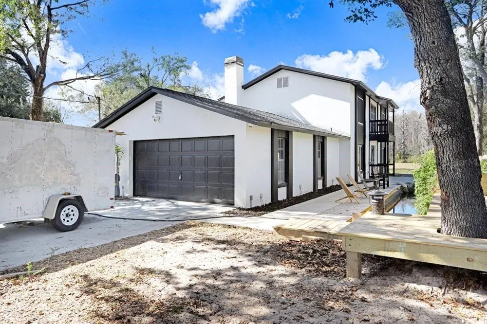 TOBACCO RD Lutz, FL 33558