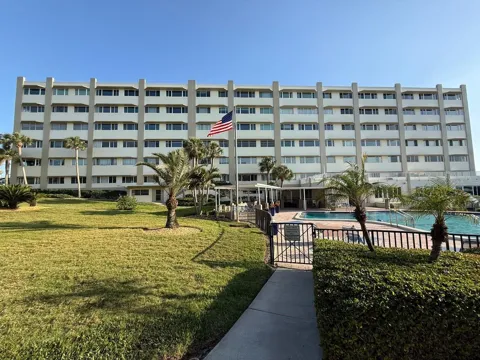 100 BLUFF VIEW DRIVE #317A