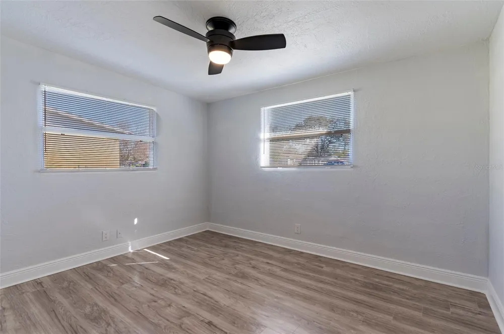 5301 97TH TERRACE Pinellas Park, FL 33782