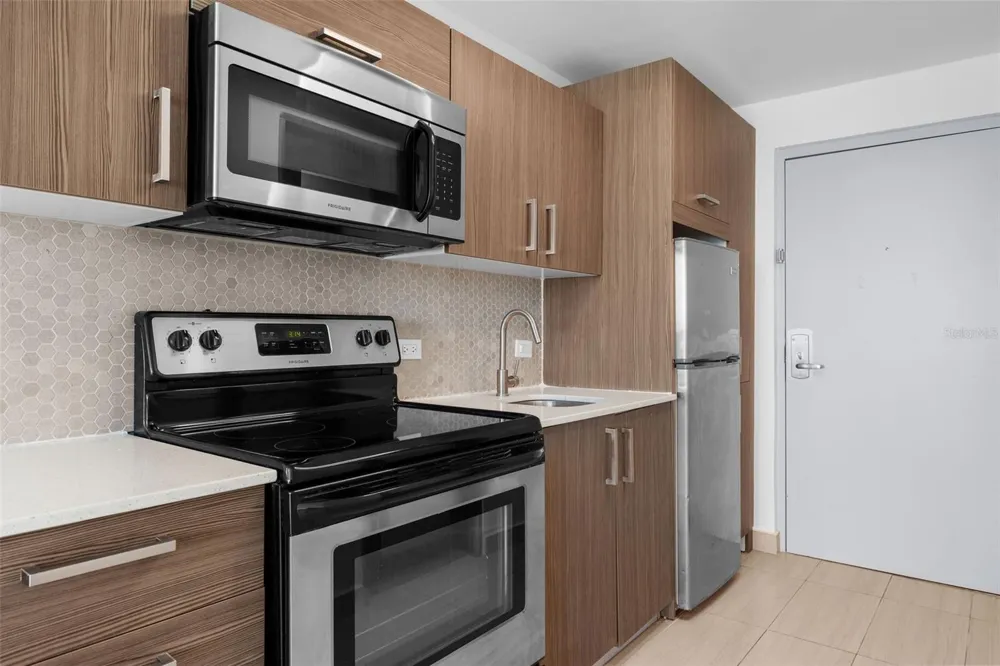 6165 ISLA VERDE AVE. #377 Carolina, PR 00979