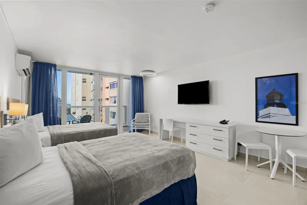 6165 ISLA VERDE AVE. #377 Carolina, PR 00979