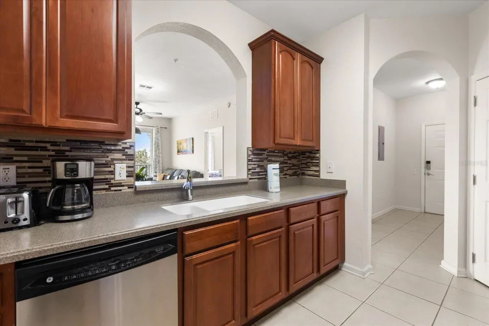 4024 BREAKVIEW DRIVE #40304 Orlando, FL 32819