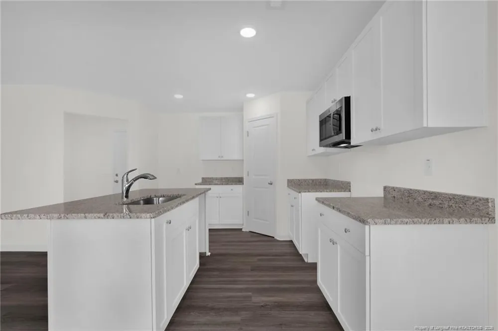 245 Buggy Top Lane Autryville, NC 28318