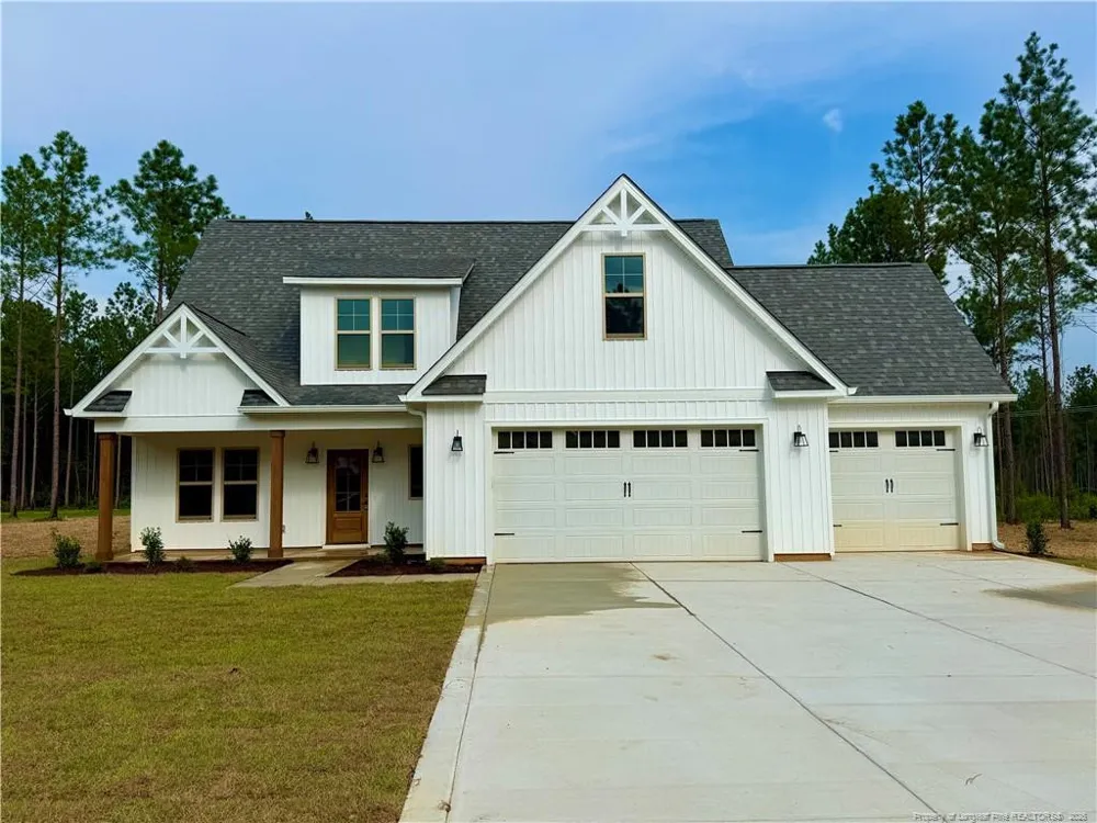 215 Whispering Ridge West End, NC 27376