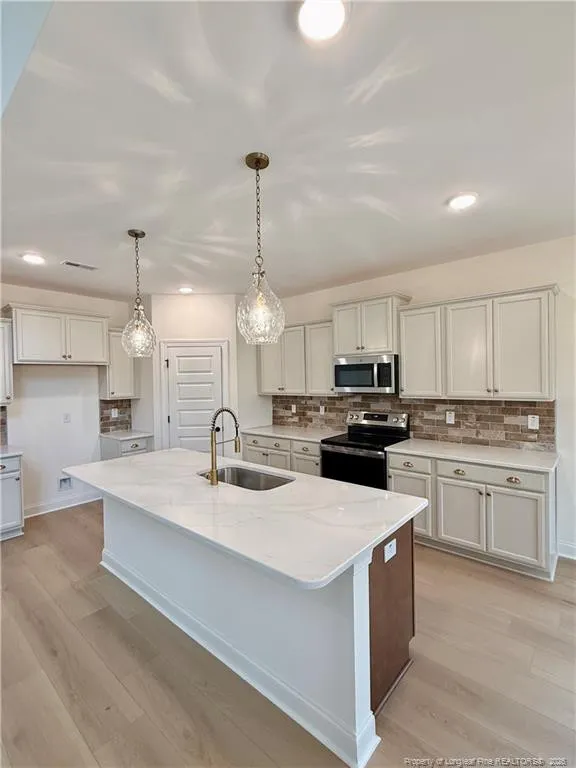 215 Whispering Ridge West End, NC 27376