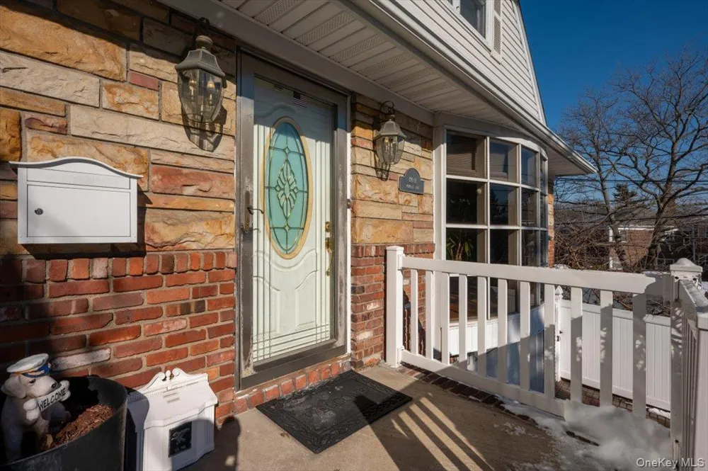 19611 Pompeii Avenue Hollis, NY 11423
