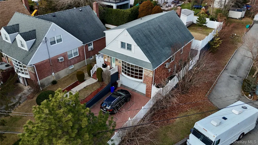 19611 Pompeii Avenue Hollis, NY 11423