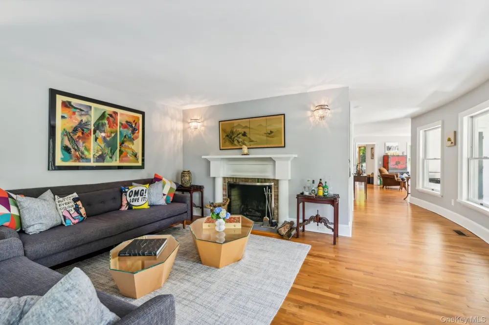 17 Oak Meadow Lane Bellport Village, NY 11713
