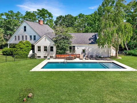 17 Oak Meadow Lane