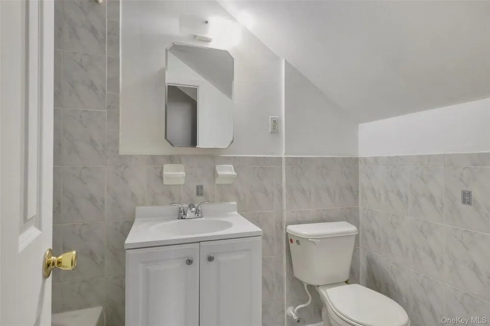 3546 Huguenot Avenue #2nd Floor Bronx, NY 10475