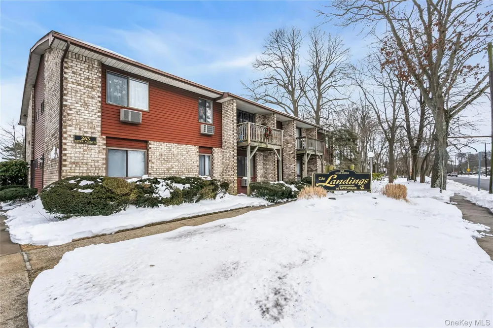 263 River Avenue #16AU Patchogue, NY 11772