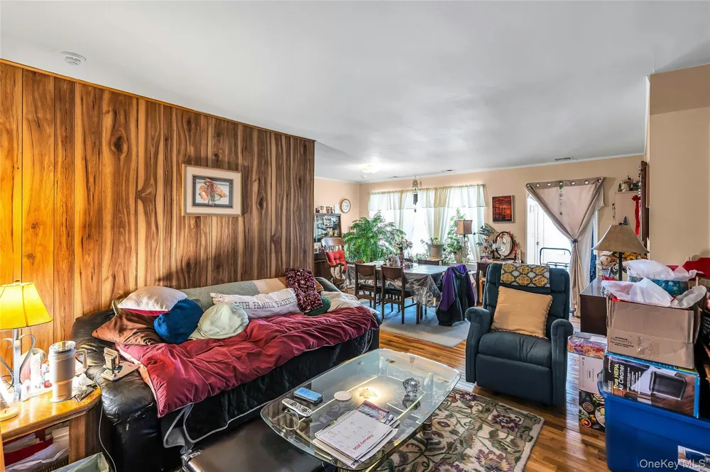 280 Artist Lake Drive Middle Island, NY 11953
