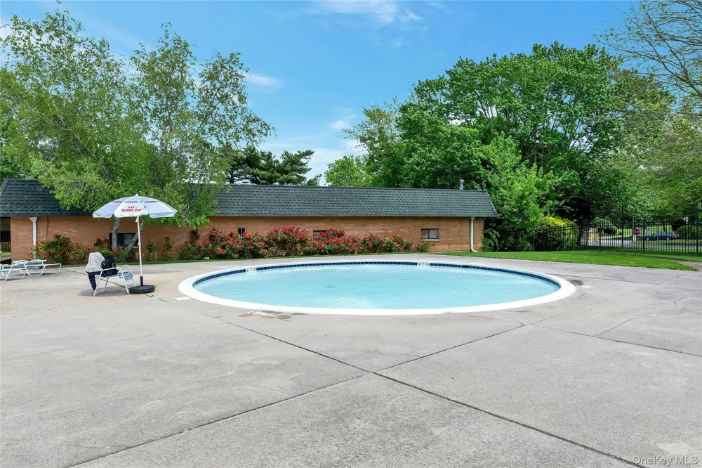 280 Artist Lake Drive Middle Island, NY 11953