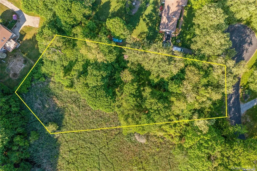 955 Blossom Bend Mattituck, NY 11952