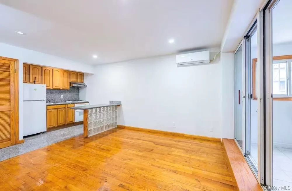 165 Elizabeth Street #3R New York (Manhattan), NY 10012