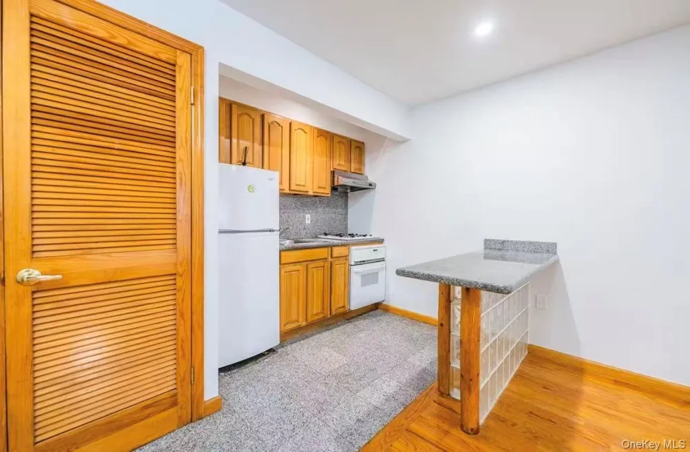 165 Elizabeth Street #3R New York (Manhattan), NY 10012