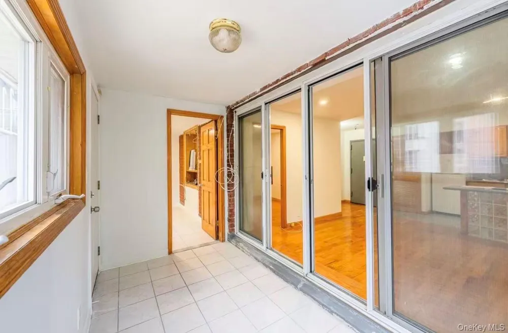 165 Elizabeth Street #3R New York (Manhattan), NY 10012