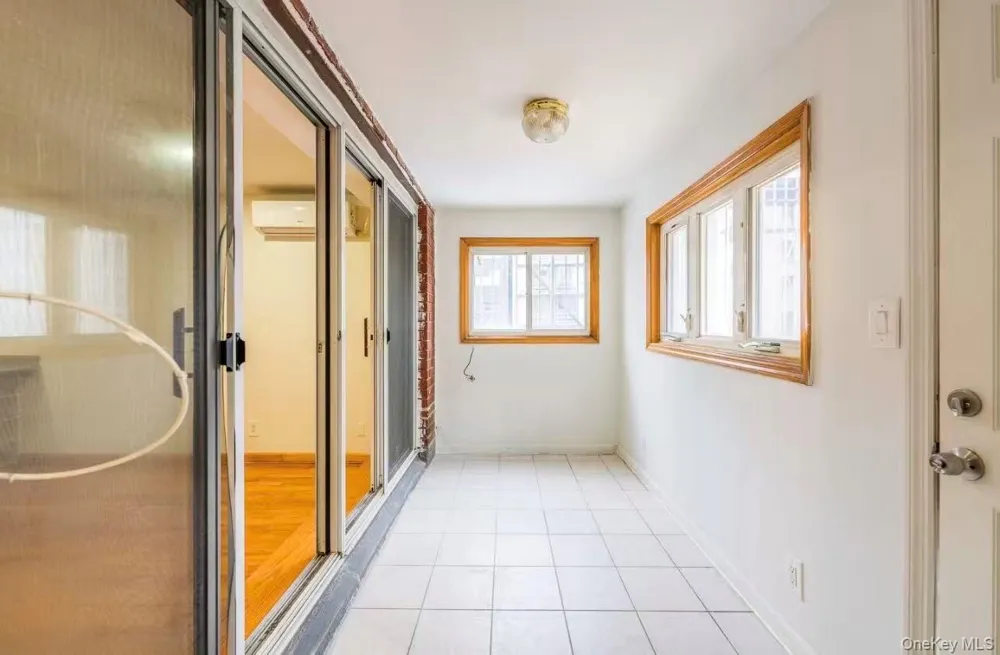 165 Elizabeth Street #3R New York (Manhattan), NY 10012