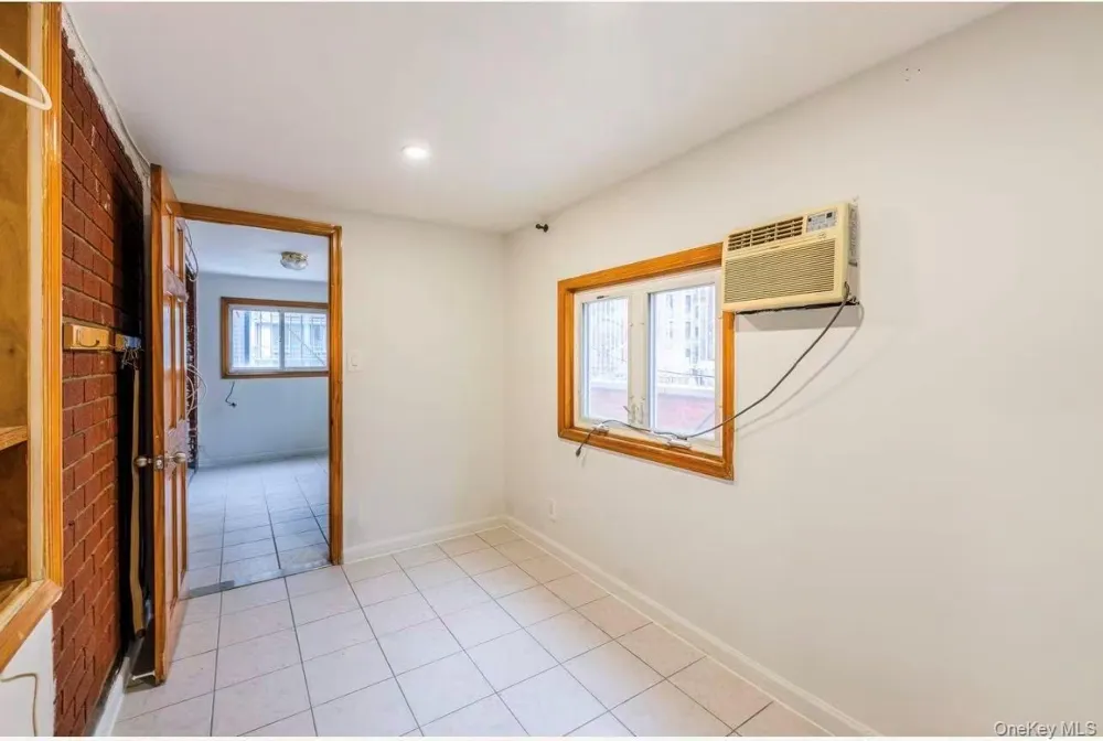 165 Elizabeth Street #3R New York (Manhattan), NY 10012