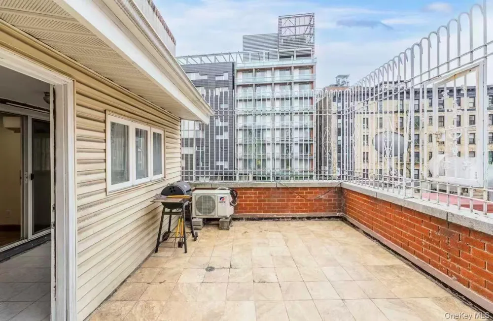 165 Elizabeth Street #3R New York (Manhattan), NY 10012
