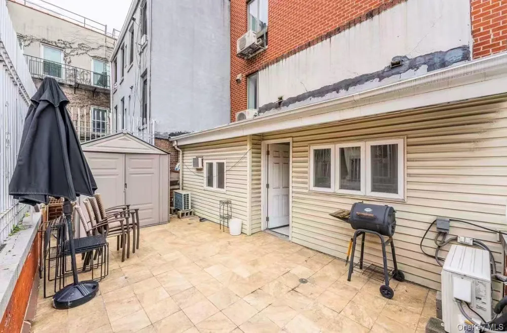 165 Elizabeth Street #3R New York (Manhattan), NY 10012