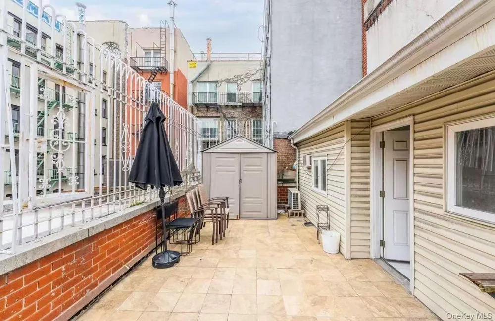 165 Elizabeth Street #3R New York (Manhattan), NY 10012