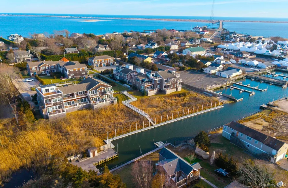 68 Foster Avenue #13 Hampton Bays, NY 11946