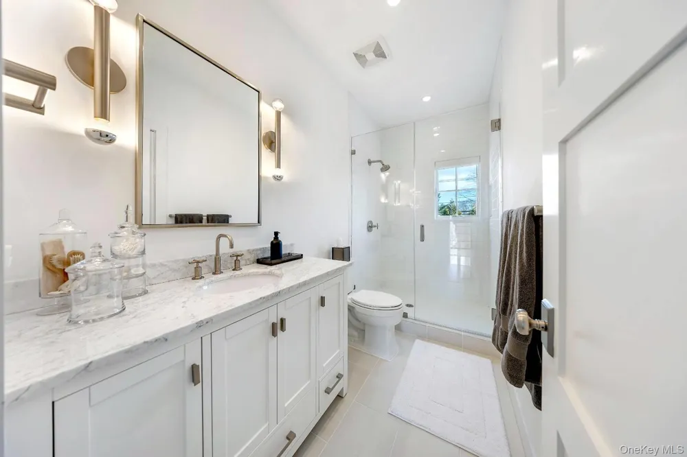 68 Foster Avenue #13 Hampton Bays, NY 11946