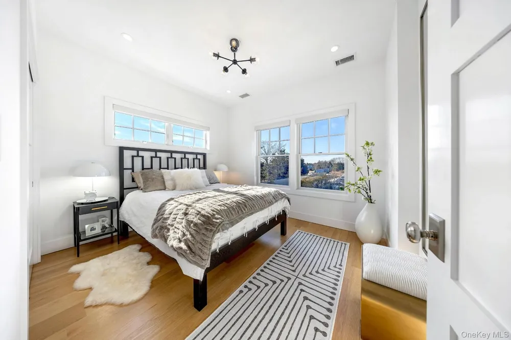 68 Foster Avenue #13 Hampton Bays, NY 11946