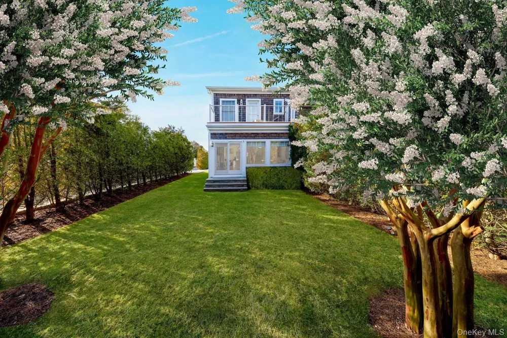 68 Foster Avenue #13 Hampton Bays, NY 11946
