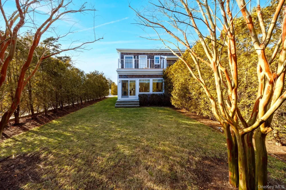 68 Foster Avenue #13 Hampton Bays, NY 11946