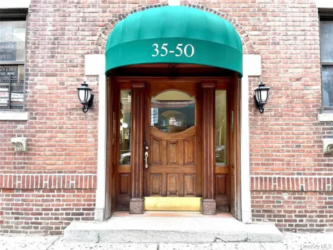 35-50 82 St #4A