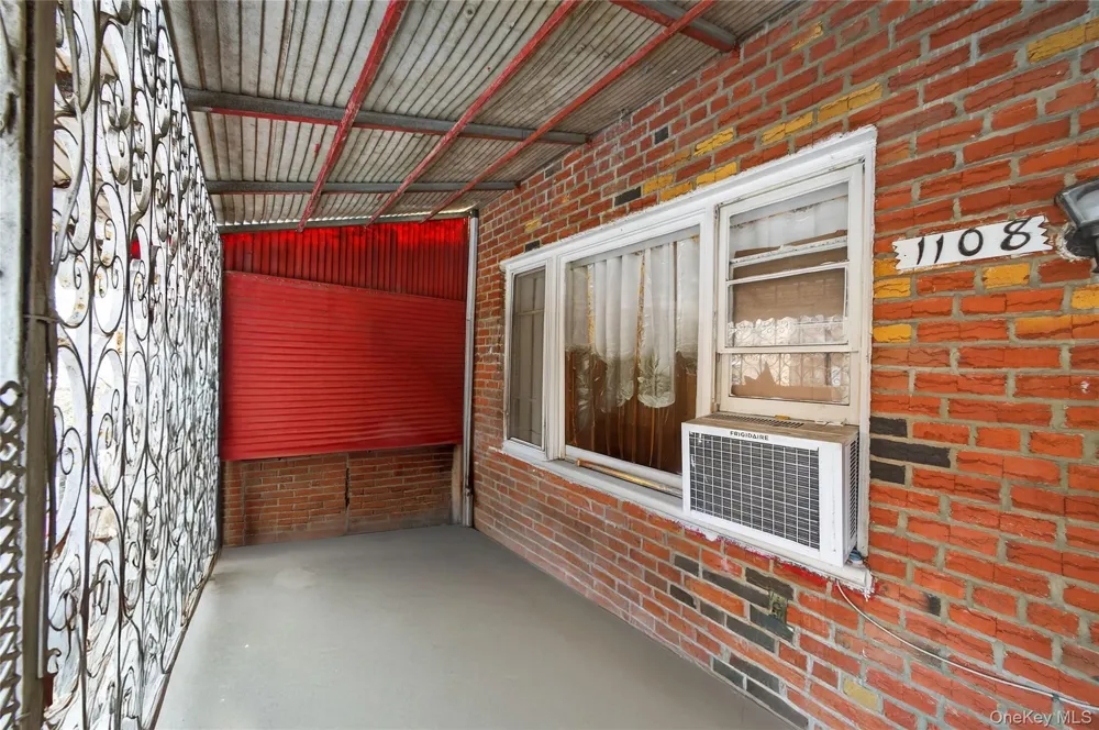 1108 Willmohr Street Brooklyn, NY 11212