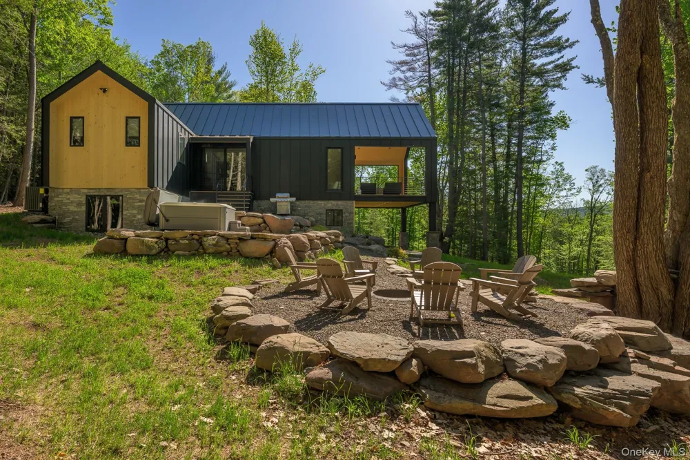 31 Windham Farms Road Windham, NY 12496