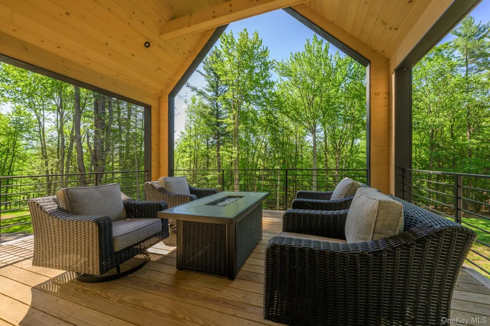 31 Windham Farms Road Windham, NY 12496