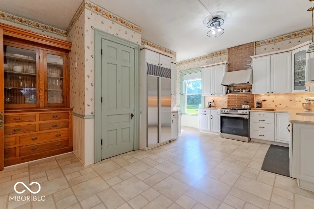 932 Washington Street Marion, IN 46952