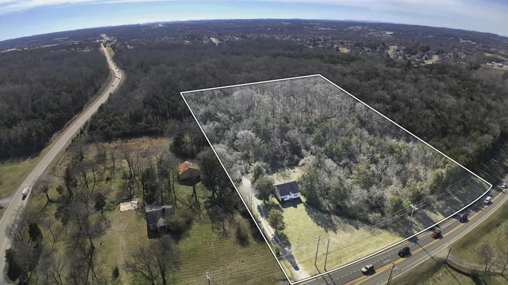 10032 Lebanon Rd Mount Juliet, TN 37122
