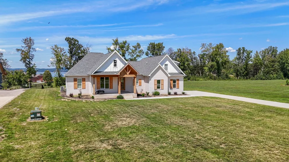 250 Sunset Blvd White Pine, TN 37890