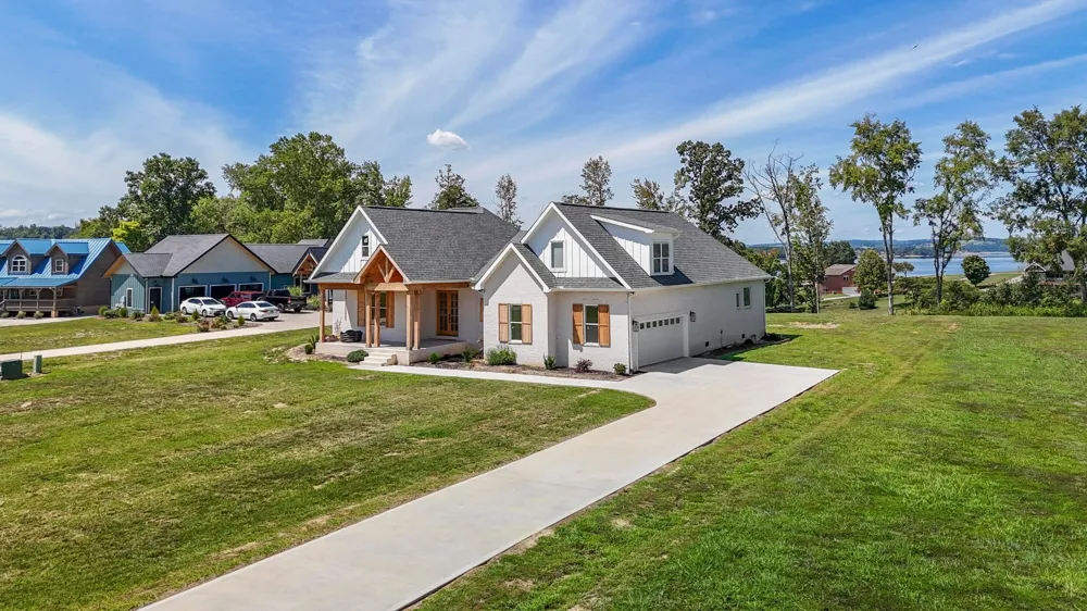 250 Sunset Blvd White Pine, TN 37890
