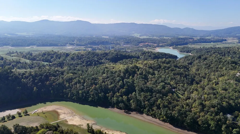 23 Caywood Rd Dandridge, TN 37725