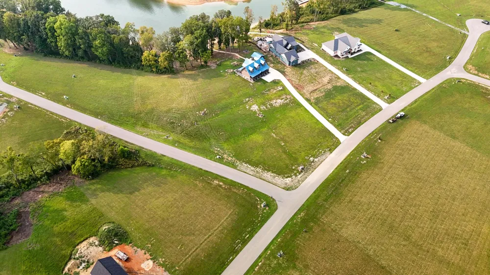 38 English Mountain Pt White Pine, TN 37890