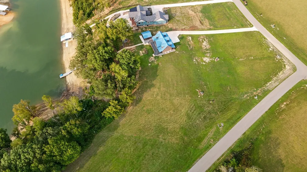 38 English Mountain Pt White Pine, TN 37890