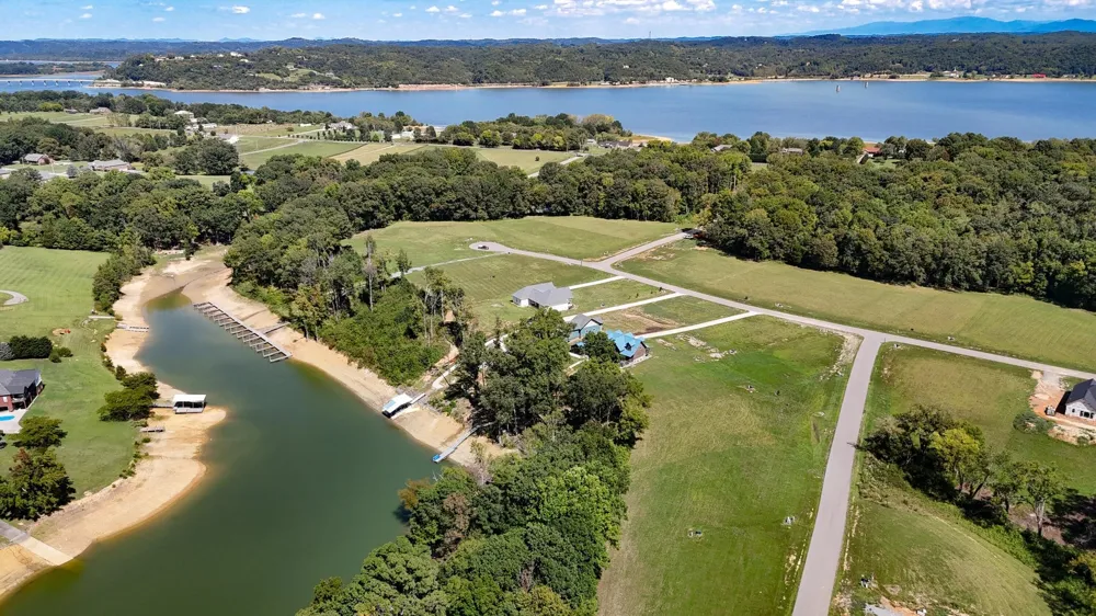 38 English Mountain Pt White Pine, TN 37890