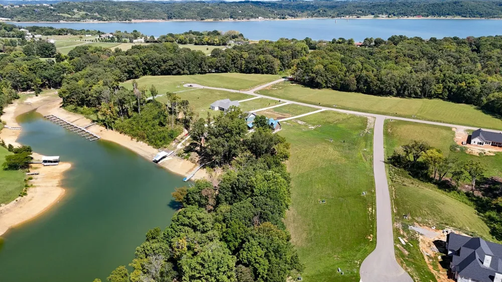 38 English Mountain Pt White Pine, TN 37890